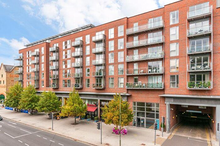 1 Bedroom Flat To Rent In The Heart, Walton-On-Thames, KT12