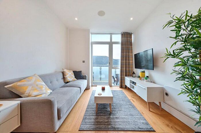 1 Bedroom Apartment For Sale In Broadwater Road, Welwyn Garden City, Hertfordshire, AL7