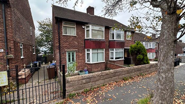 3 Bedroom Semi-Detached House To Rent In Jenkin Avenue, Sheffield, S9