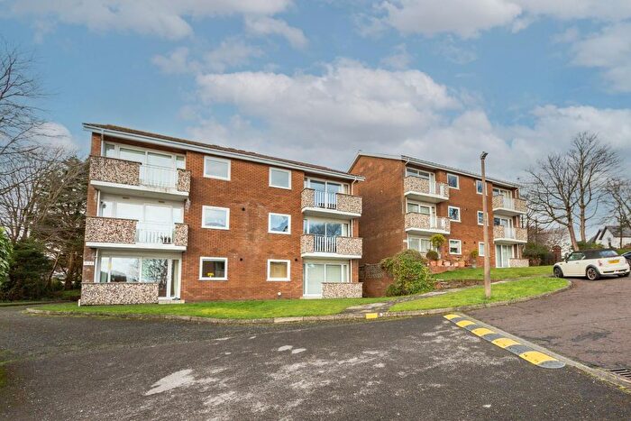 2 Bedroom Flat For Sale In Lansdowne, Groves Avenue, Langland, Swansea, SA3