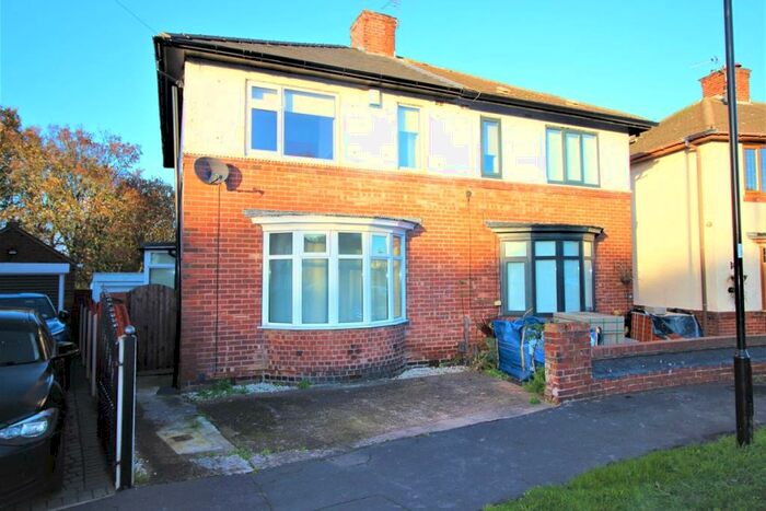 2 Bedroom Semi-Detached House To Rent In Clifton Crescent, Sheffield, Sheffield, S9