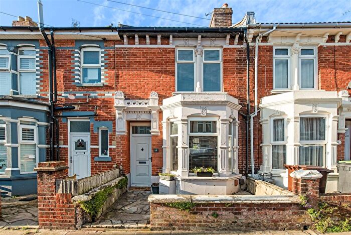 3 Bedroom Terraced House For Sale In Kimbolton Road, Portsmouth, PO3