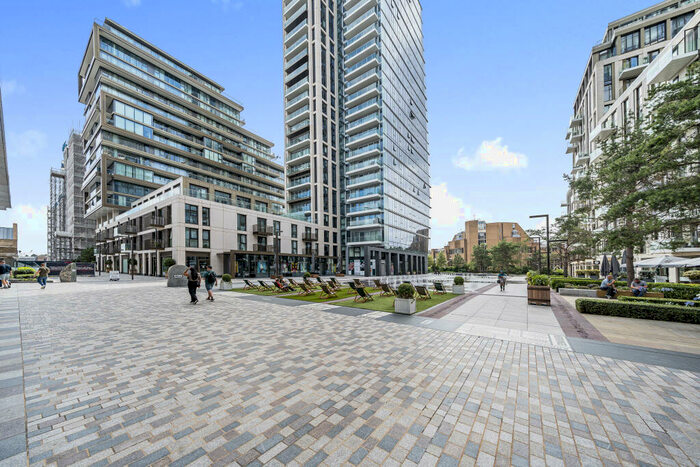 2 Bedroom Apartment To Rent In Merino Gardens, E1W