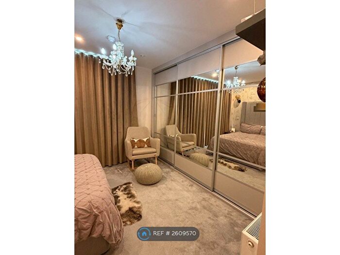 4 Bedroom Semi-Detached House To Rent In Hubbard Street, London, SE10