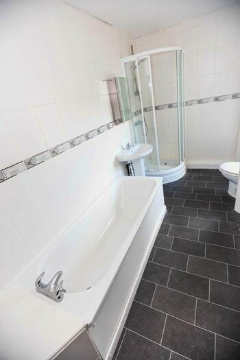 5 Bedroom Semi-Detached House To Rent In Carlton Avenue, Liverpool, L18