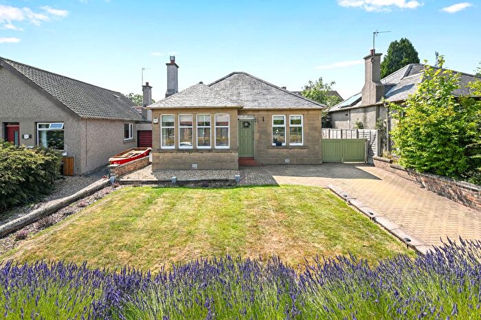 3 Bedroom Detached Bungalow For Sale In Lasswade Road, Liberton, Edinburgh, EH16