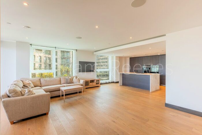 3 Bedroom Flat To Rent In Glenthorne Road, Hammersmith, W6