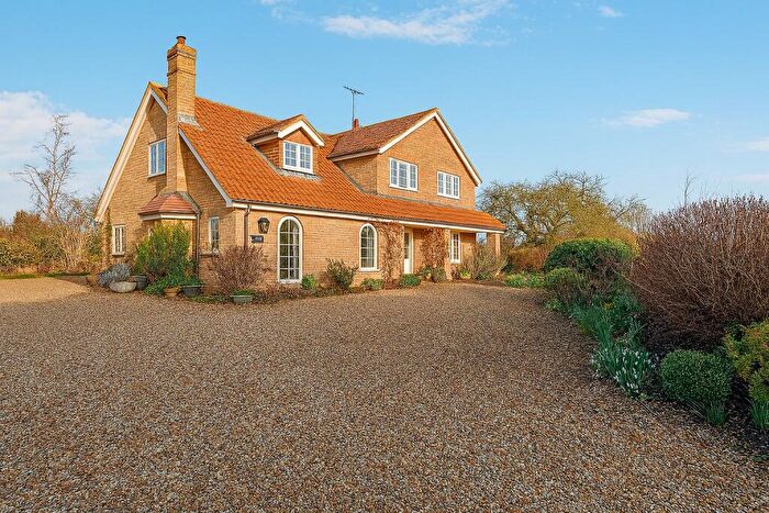 4 Bedroom Detached House For Sale In Bainton Road, Tallington, Stamford, PE9