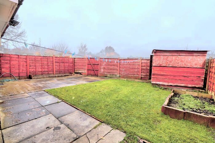 2 Bedroom Bungalow For Sale In Crammond Close, Failsworth, Manchester M40