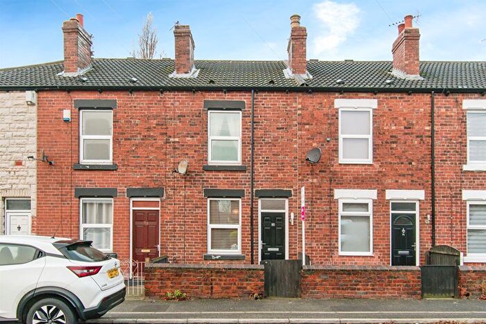 2 Bedroom Terraced House For Sale In Aketon Road, Castleford, WF10