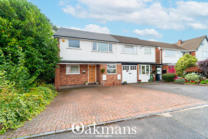 3 Bedroom Semi-Detached House For Sale In Dene Court Road, Solihull, B92
