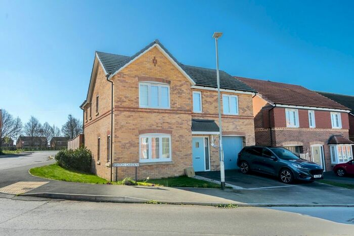 4 Bedroom Detached House For Sale In Ashton Gardens, Stamford Bridge, York, YO41
