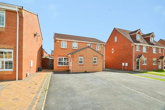 3 Bedroom Semi Detached House For Sale In Nightingale Drive, Stockton-On-Tees, TS19