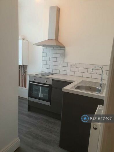 Studio To Rent In Wavertree, Liverpool, L15