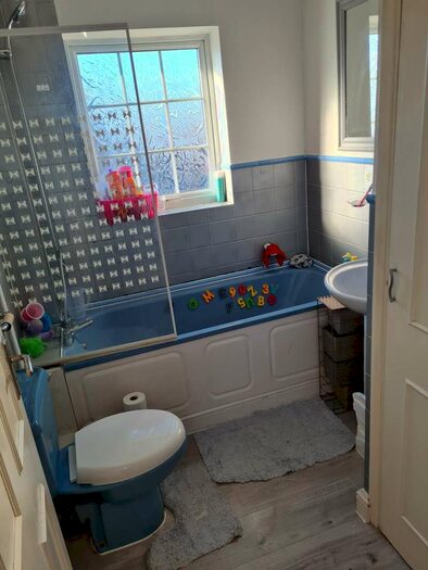 2 Bedroom Semi-Detached House To Rent In Peregrine Road LU4