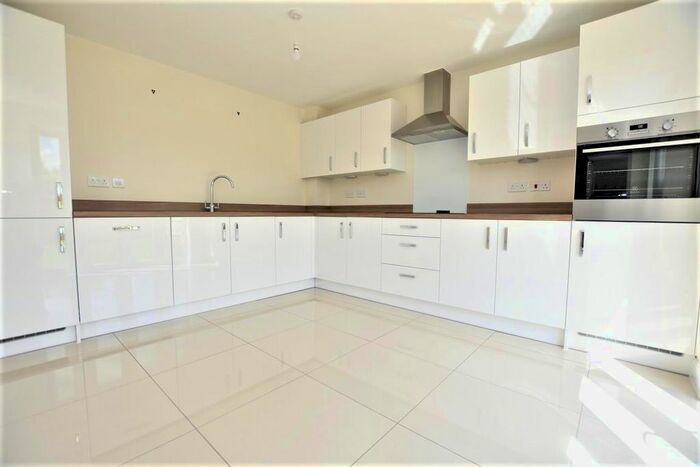 4 Bedroom Detached House For Sale In Parry Drive, Oakley Vale, Corby, NN18