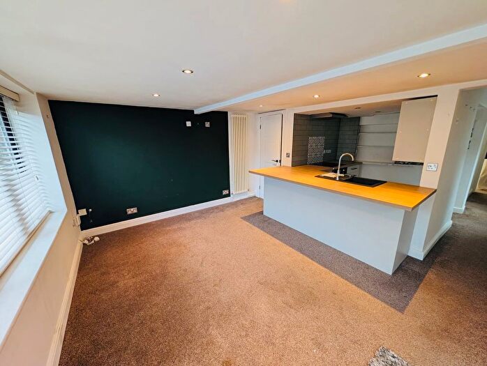 1 Bedroom Bungalow To Rent In School Avenue, Halfway, Sheffield, S20