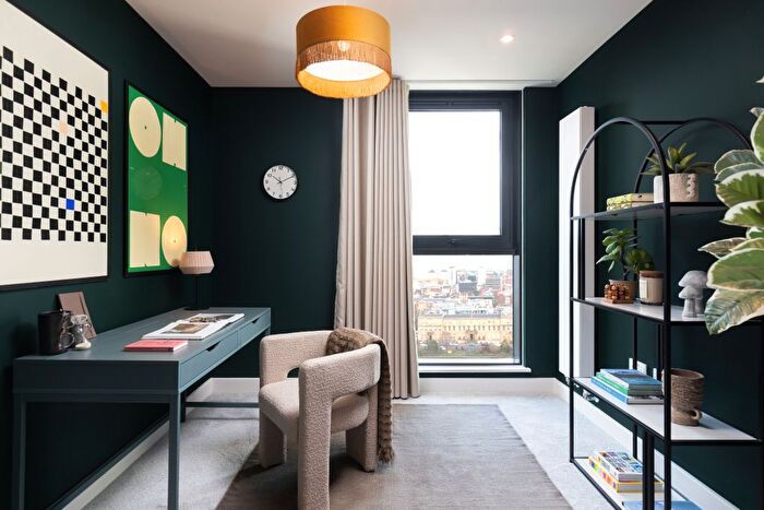 2 Bedroom Flat To Rent In Holland Street, Glasgow, G2