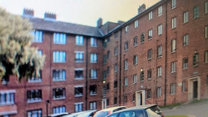 3 Bedroom Maisonette For Sale In Clapton Common, London, E5