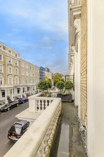 1 Bedroom Flat To Rent In Harcourt Terrace, Chelsea, London, SW10