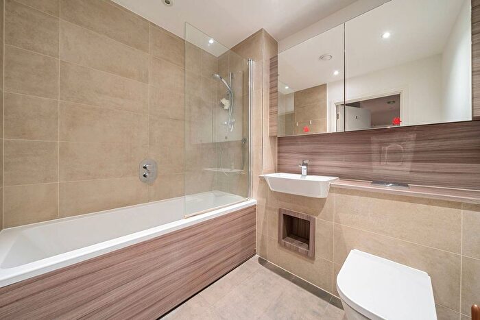 1 Bedroom Flat To Rent In Elmond Mansions, Acton, London, W3