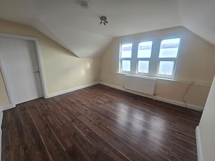 1 Bedroom Flat To Rent In Plashet Grove, London, E6