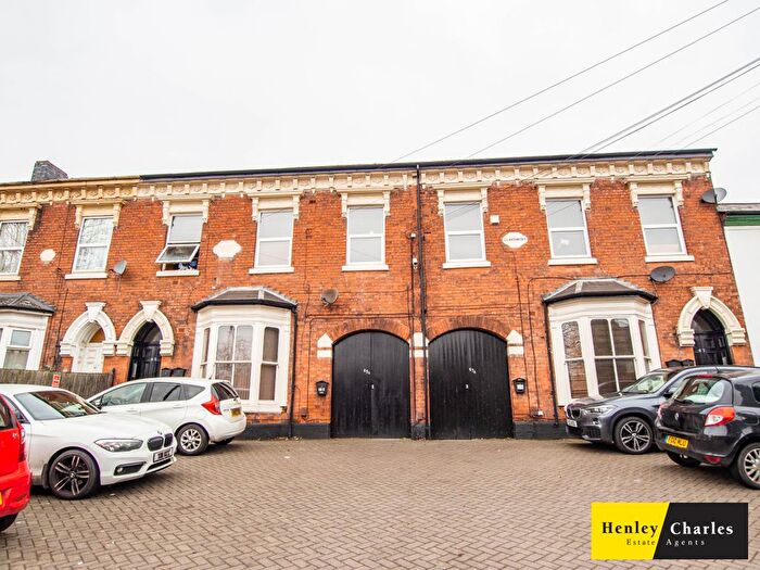 2 Bedroom Flat To Rent In Gravelly Hill North, Erdington, Birmingham, B23