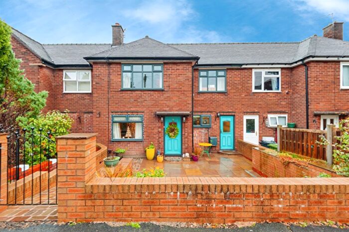 2 Bedroom Flat For Sale In Manor Road, Frodsham, WA6