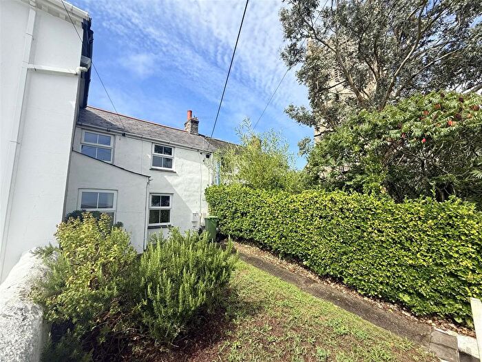 2 Bedroom Cottage For Sale In Phillack, Hayle, TR27