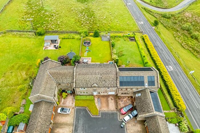 4 Bedroom Terraced House For Sale In Ford Court, Holmfirth, HD9