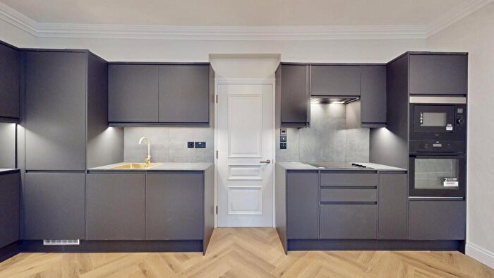 1 Bedroom Flat To Rent In Cremorne Road, London, SW10