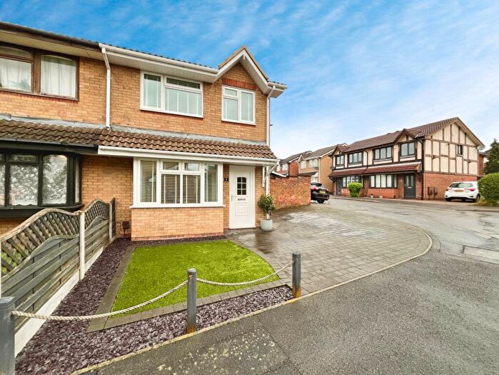 3 Bedroom Semi-Detached House For Sale In Windsor Avenue, Groby, Leicester, Leicestershire, LE6
