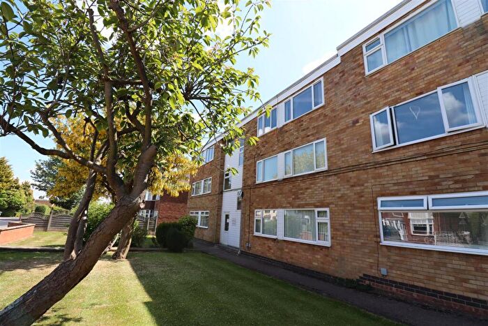 2 Bedroom House To Rent In Upper Eastern Green Lane, Coventry, CV5