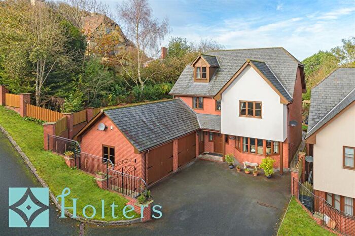 5 Bedroom Detached House For Sale In Bryntirion Close, Knighton, LD7