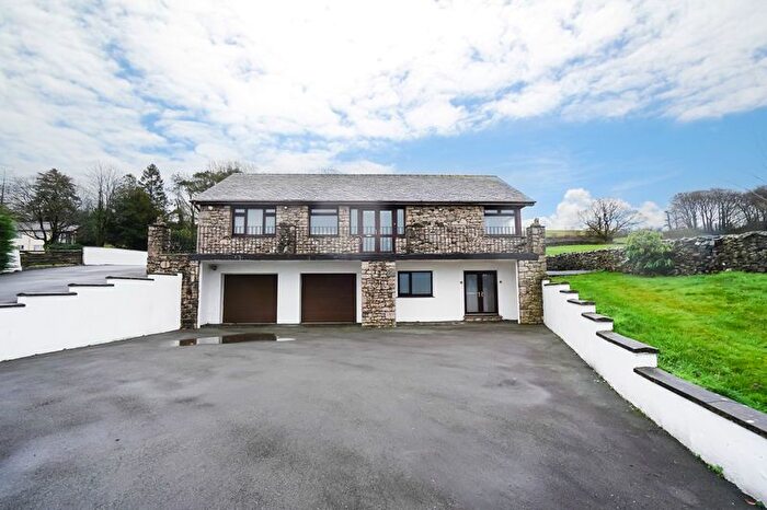 3 Bedroom Detached House For Sale In Sedbergh Road, Kendal, LA9
