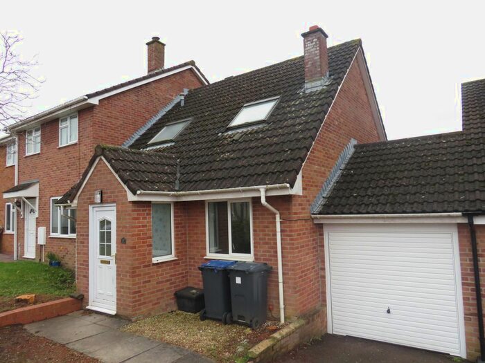 3 Bedroom Property To Rent In Danes Close, Pewsham, Chippenham, SN15
