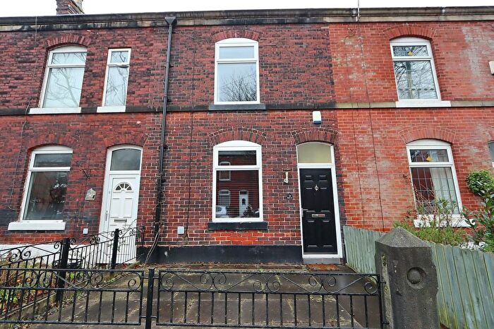 2 Bedroom Terraced House To Rent In Nipper Lane, Whitefield, M45