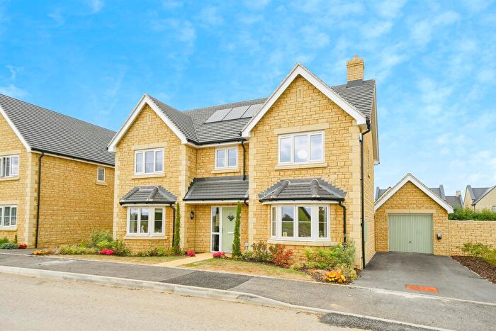4 Bedroom Detached House For Sale In Great Somerford, Chippenham, SN15