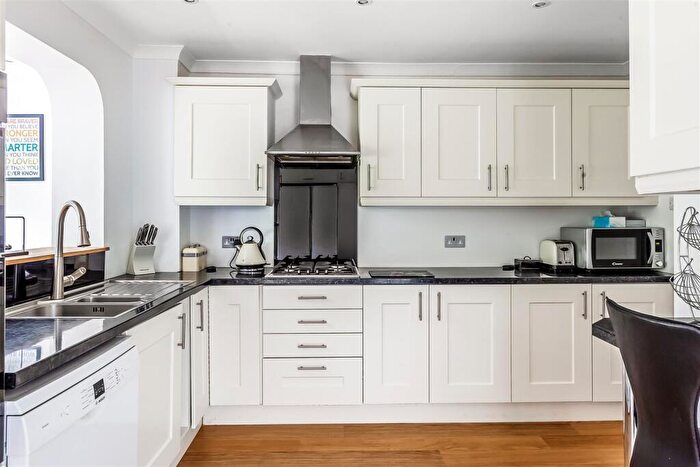 4 Bedroom Detached House For Sale In Oldfield Gardens, Ashtead, KT21