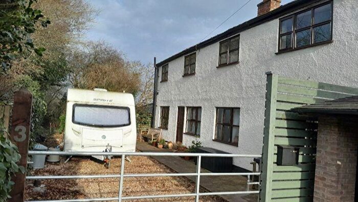 4 Bedroom Link Detached House For Sale In West View, Bardney, Lincoln, LN3