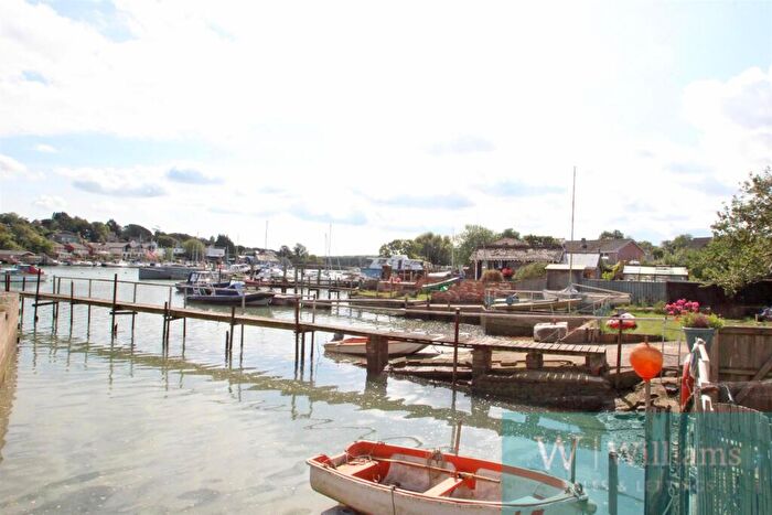 3 Bedroom Cottage For Sale In New Road, Wootton Bridge, Ryde, PO33