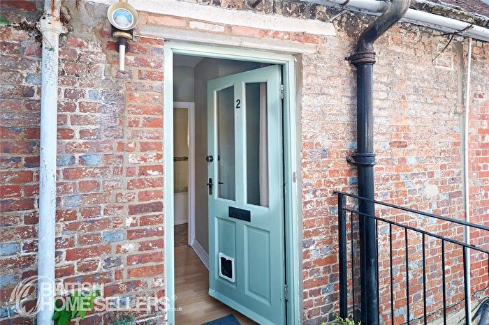 1 Bedroom Flat For Sale In West Street, Wareham, Dorset, BH20