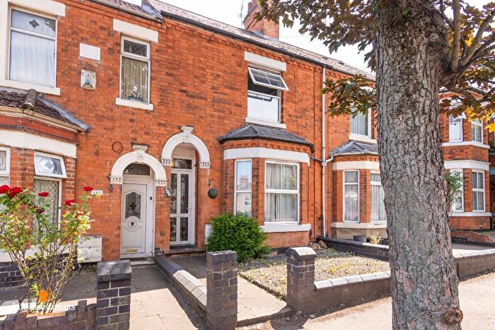 3 Bedroom Terraced House For Sale In Murray Road, Rugby, Warwickshire, CV21