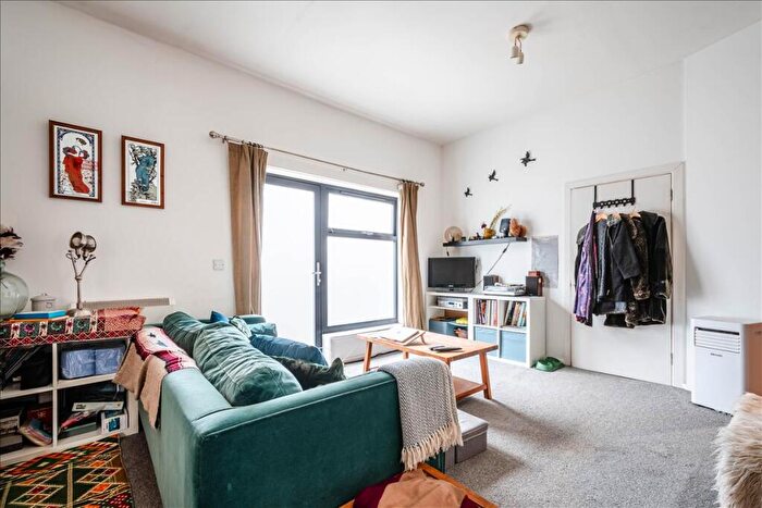 Studio To Rent In Mowlem Street, Bethnal Green, E2