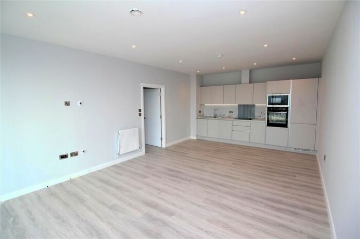 2 Bedroom Apartment To Rent In Radford Way, Billericay, CM12