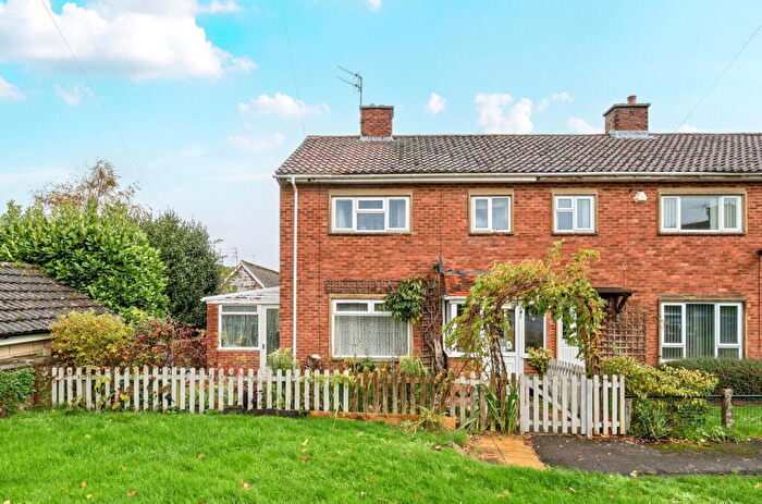 2 Bedroom End Of Terrace House For Sale In The Ridgeway, Warminster, BA12