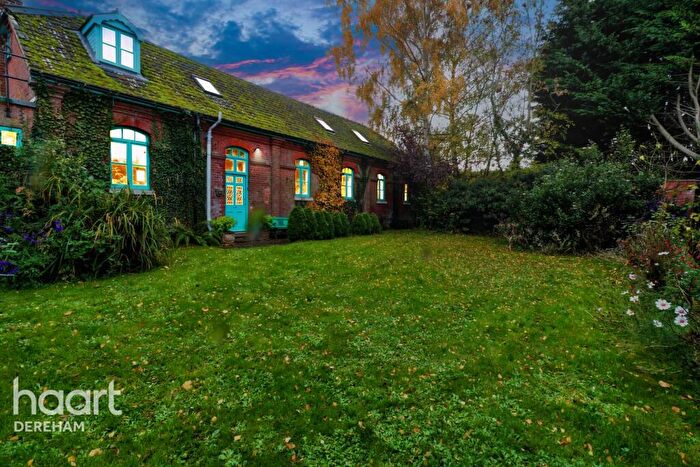 4 Bedroom Character Property For Sale In Burnham Road, South Creake, NR21