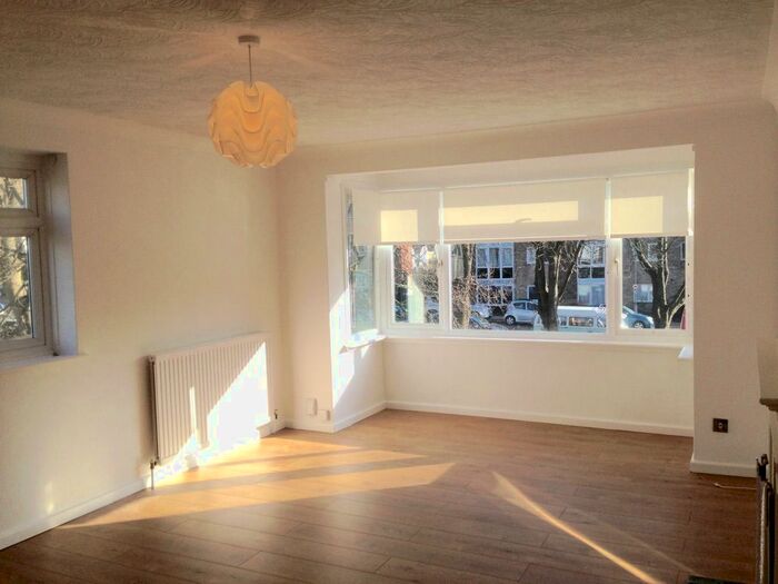 2 Bedroom Flat To Rent In Surrenden Rd, Brighton BN1