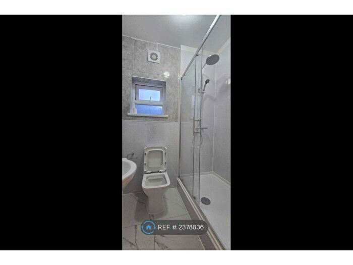 2 Bedroom Flat To Rent In Burley Road, London, E16