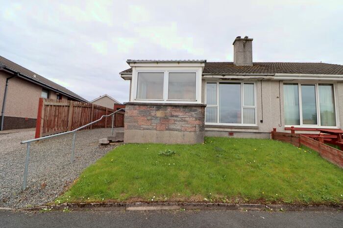2 Bedroom Semi-Detached Bungalow For Sale In Mosspark, Isle Of Lewis, HS1